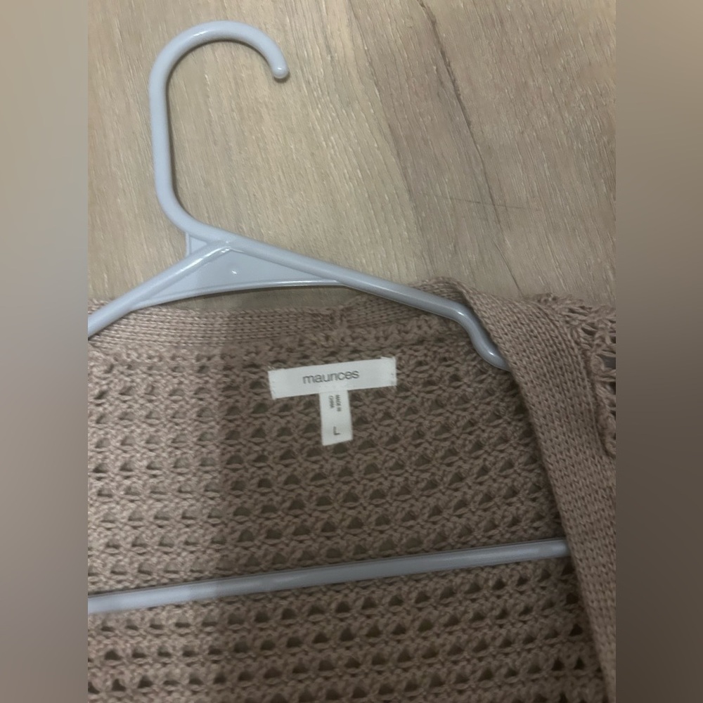 Maurices sweater